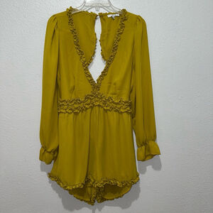 Women Iris Ruffled Jumpsuit Shorts Romper size L Green chiffon plunging neckline